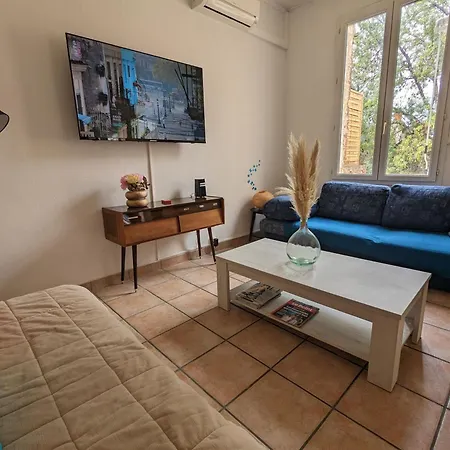 Proche Centre Avec Belle Terrasse Apartamento